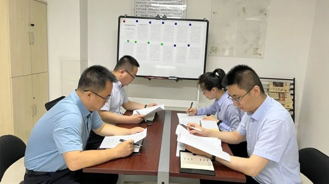 扶貧基金黨支部、第八黨支部、第四黨支部開展主題活動(dòng)