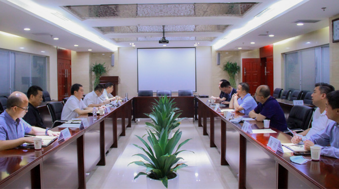 公司與金石投資、中信銀行就基金業(yè)務合作進行座談交流